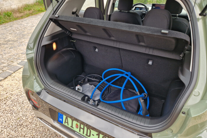 Meglepetés ez az olcsó villanyautó, itthon is kapható 15