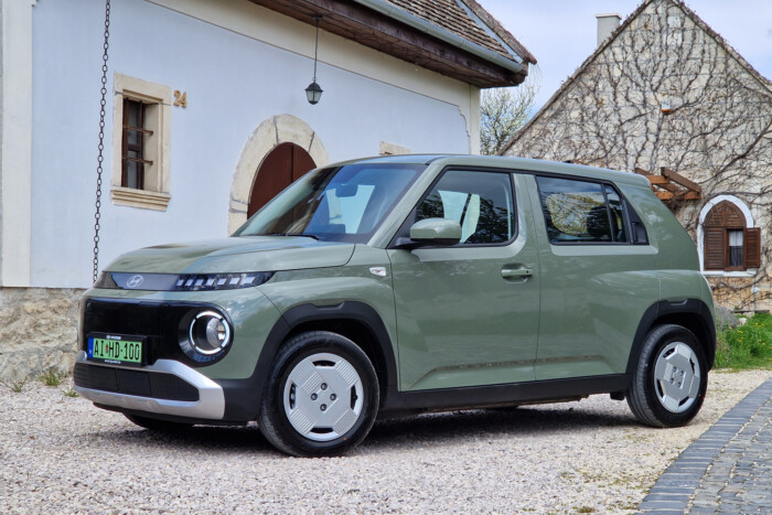 Meglepetés ez az olcsó villanyautó, itthon is kapható 21