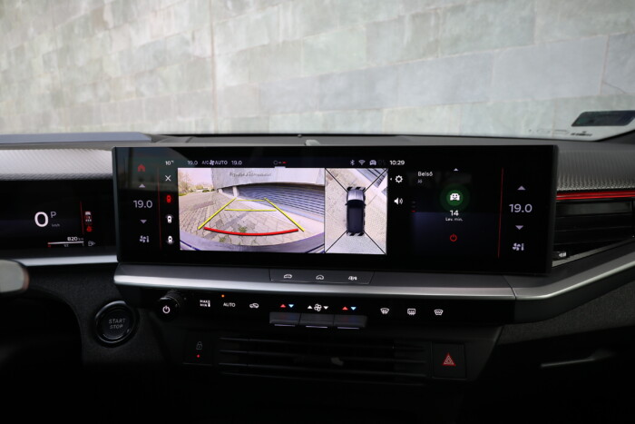 Ezt tudja a legnagyobb Opel a legolcsóbb motorral 14