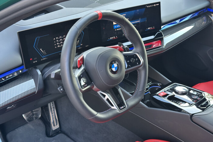 Pusztítótan erős, mégsem sportos az új BMW M5 13