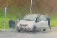 Szembe hajtott a forgalommal Mándoknál, a vétlen hunyt el 3