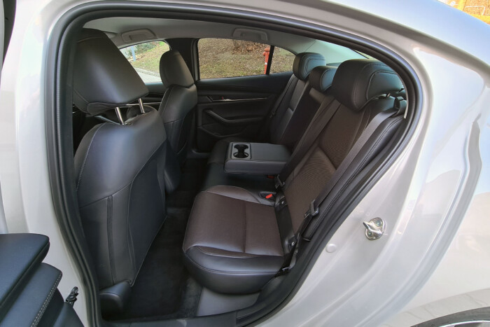 Igazából a nagy motor fogyaszt keveset? 19