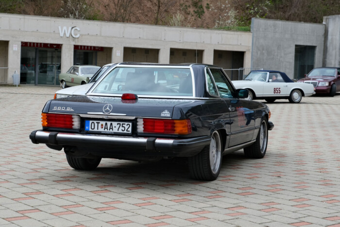 Mit keresnek luxusautók leszakadó magyar falvakban? 13