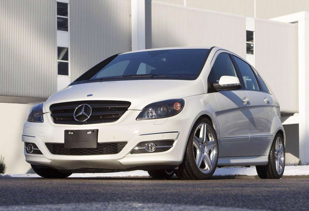 Egyetlen darab készült a vezethetetlenül erős családi Mercedesből 3 | Vezess Egyetlen darab készült a vezethetetlenül erős családi Mercedesből 3