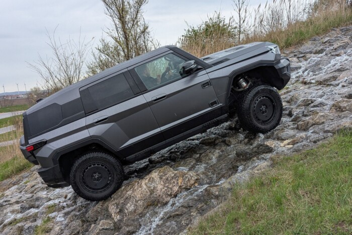 Épp ezer lóerős kínai rombolót keresel? Megjött! 16