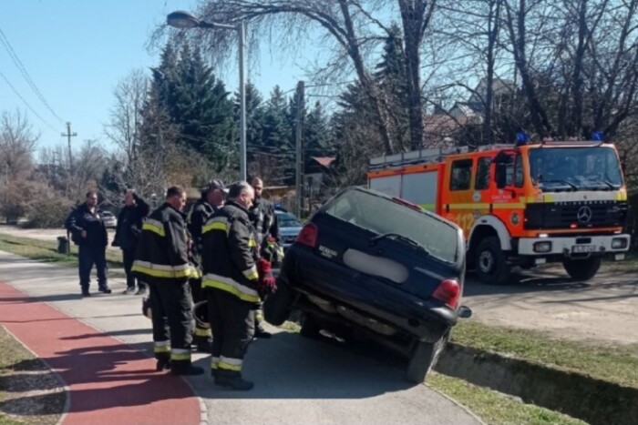A rendőrök se hagyták szó nélkül a 87 éves autós mutatványát 1