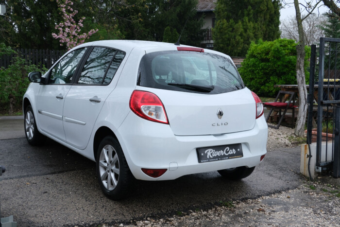 Van olcsó, megbízható és kis fogyasztású használt autó 15 | Vezess Van olcsó, megbízható és kis fogyasztású használt autó 15