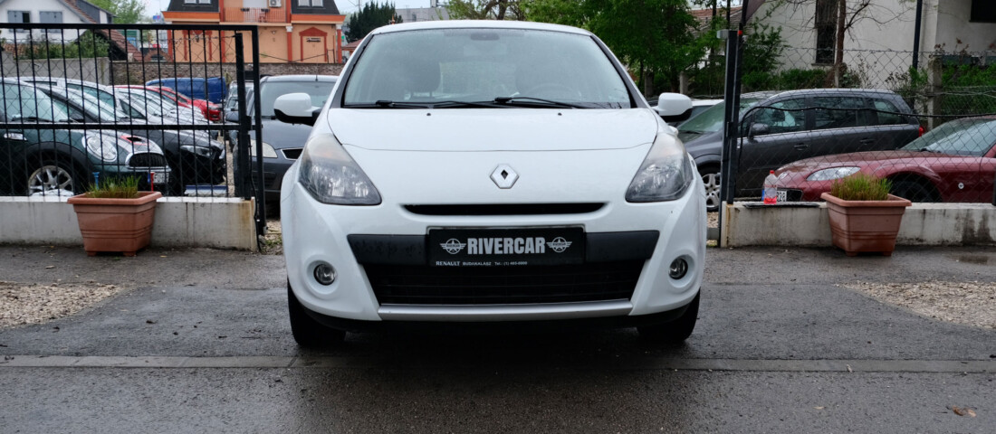 Van olcsó, megbízható és kis fogyasztású használt autó