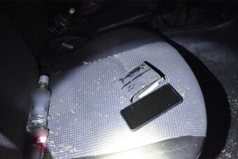 Azt hitte, ellopták a kocsiját, pedig csak a síneken hagyta részegen