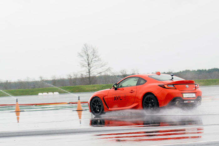 Olyan vezetői engedélyt szerezhetsz itthon, amilyet még soha 12