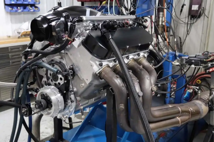 Már működik a legőrültebb drift-BMW motorja