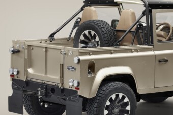 90 millió ez az öreg pick-up, pedig teteje sincs