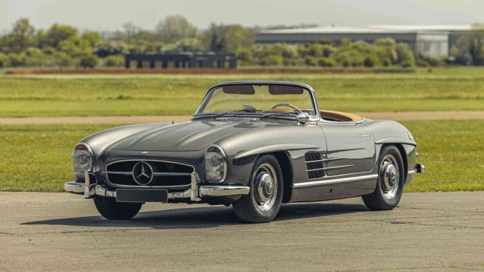 Gazdagék bevásároltak a hétvégén, röpködtek a milliárdok 4