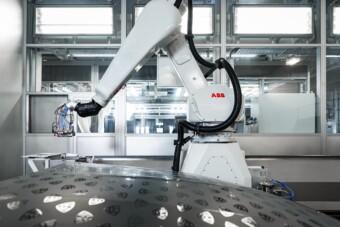 A németek már nyomtatóval fényeznek autót