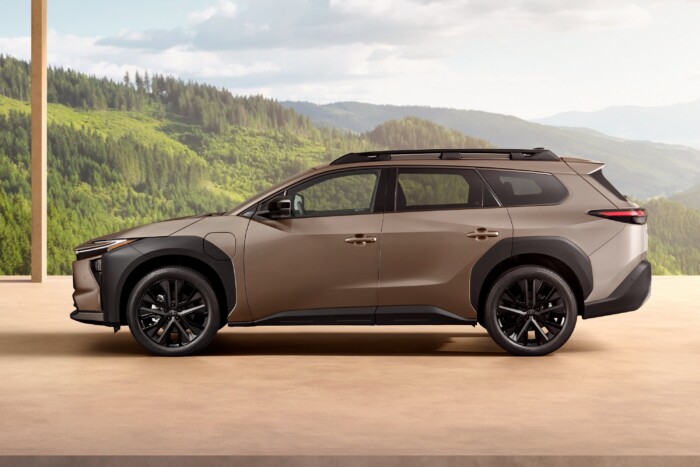 Újabb nagy SUV jön a Toyotától 6