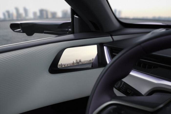 Új SUV jön a Mazdától 9