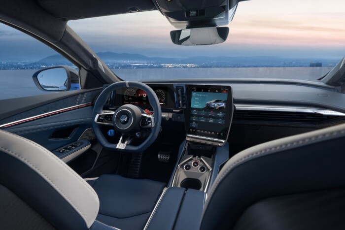 Családoknak épített sportautót az Alpine 8