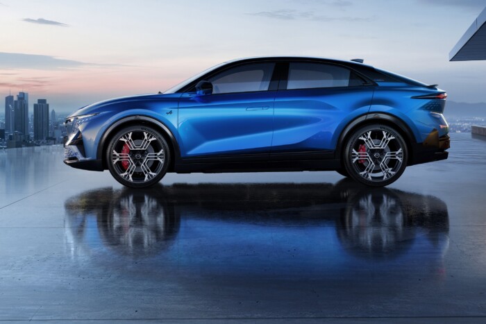 Családoknak épített sportautót az Alpine 7