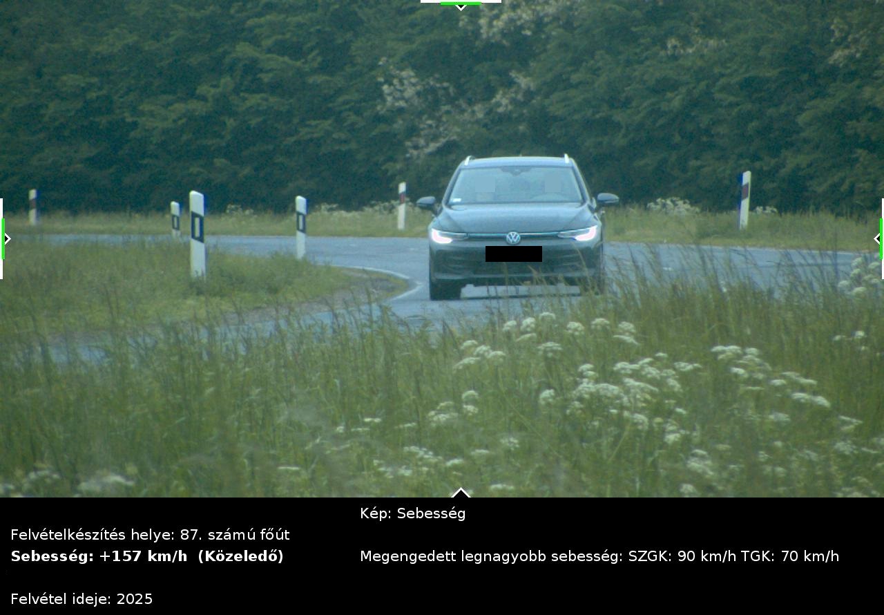 Autópályának hitte a lakott területet, 312 ezret fizethet a Dacia sofőrje 1