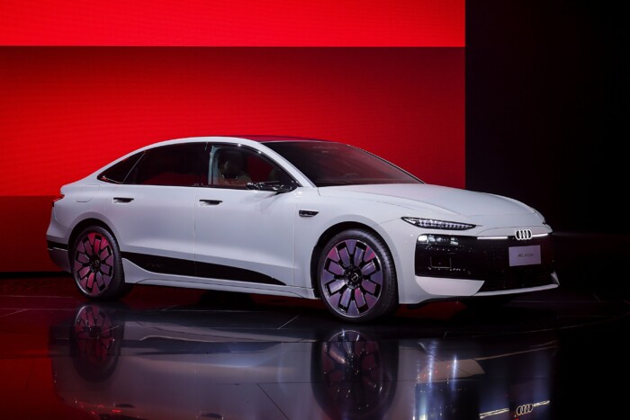 Eltorzított autókat mutatott be az Audi 9