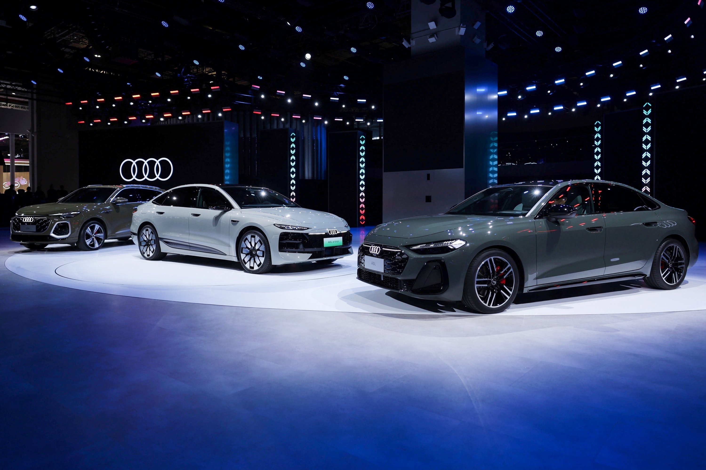 Eltorzított autókat mutatott be az Audi