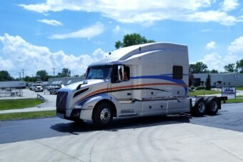 Ez a csőrös lehet a kamionsofőrök álma