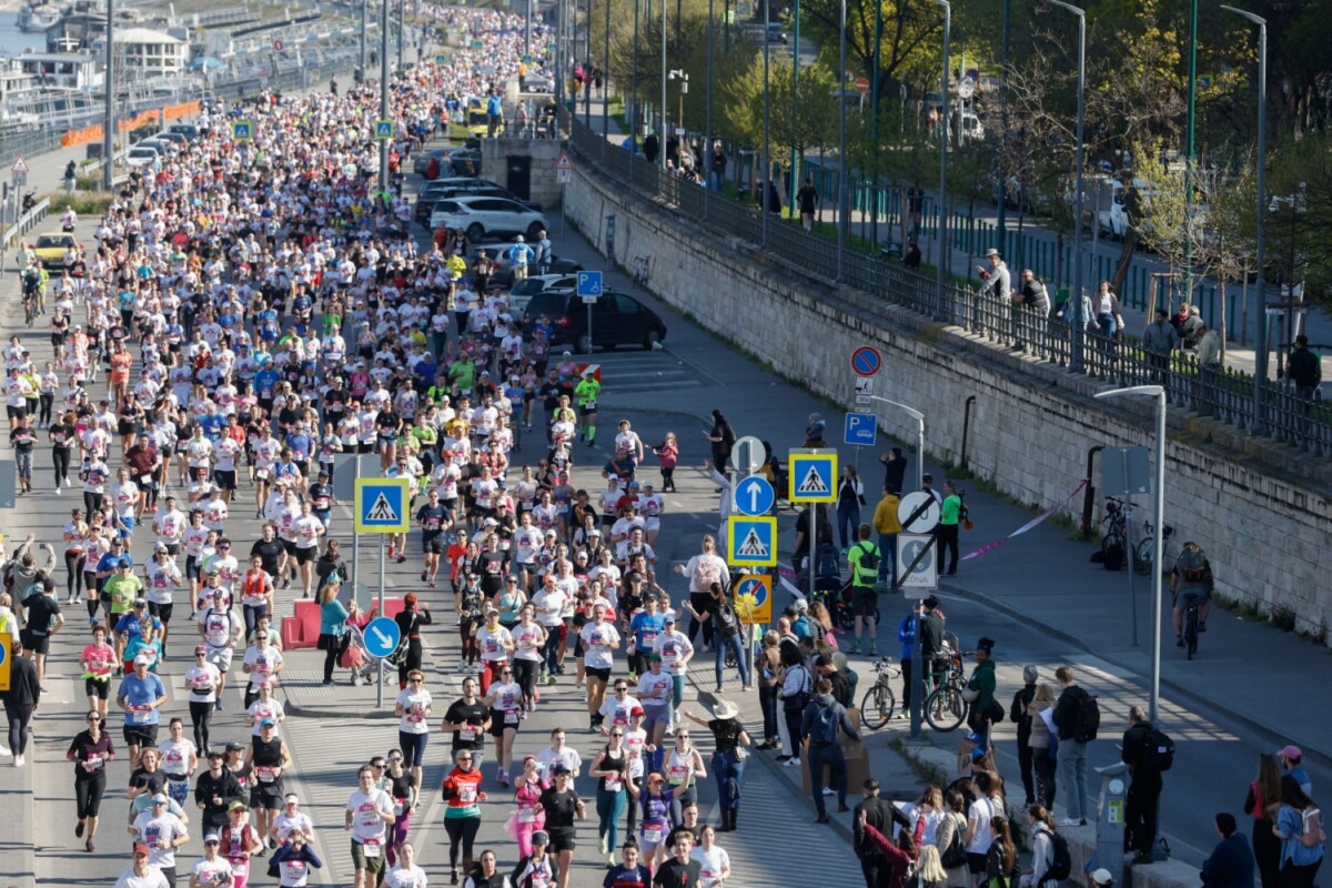 Érvágás lesz vasárnap Budapesten autózni