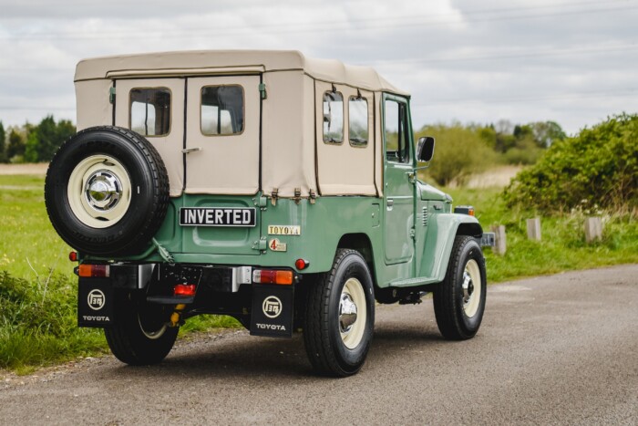 Tesla-szív dobog ebben az öreg Toyotában 7 | Vezess Tesla-szív dobog ebben az öreg Toyotában 7