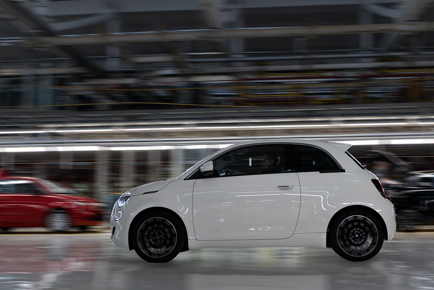 fiat-500-ibrida-eloszerias-2 | Vezess | Vezess