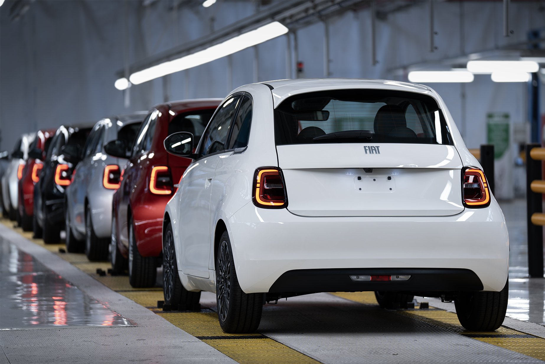 fiat-500-ibrida-eloszerias-6 | Vezess | Vezess
