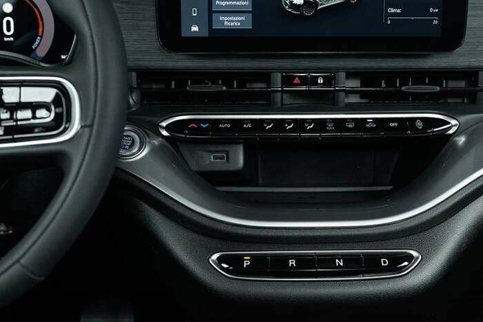 Újabb olcsó kisautó készül Európában 9