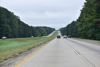 Nem akármilyen szökevény miatt karamboloztak a sztrádán