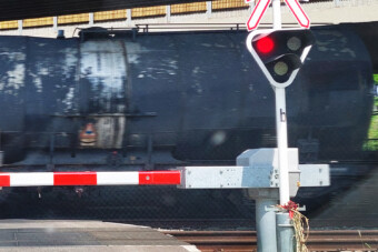 Megpihent. Veszélybe sodorta a közlekedőket