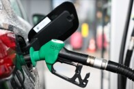 Ezért fog a gatyád is rámenni a tankolásra: óriási drágulás jön a magyar kutakon 3