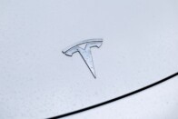 Irdatlan pénzeket kerestek a Tesla vezetői 7 Irdatlan pénzeket kerestek a Tesla vezetői 7