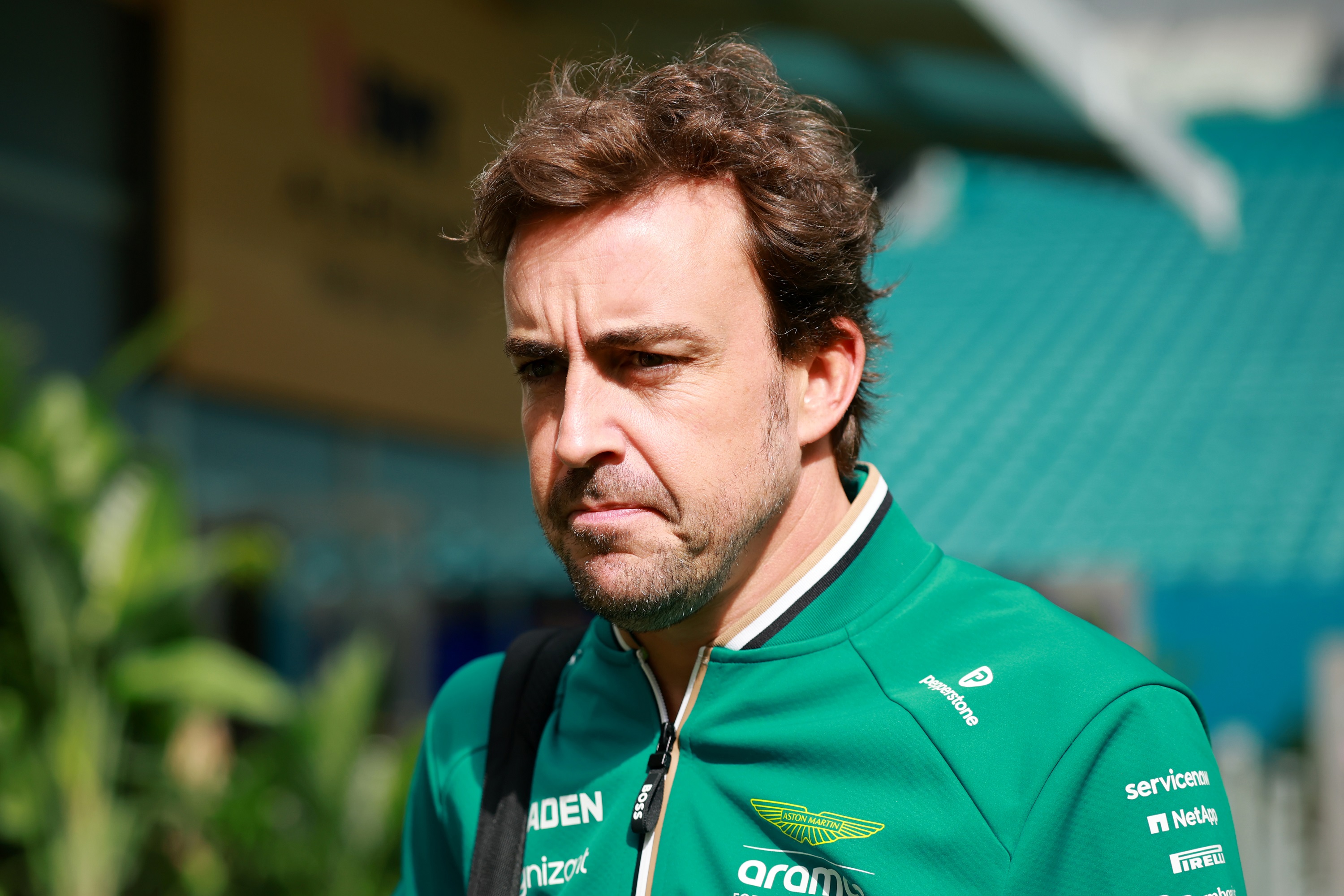 F1: Dobogó helyett ütközés – dühös csapatára Alonso