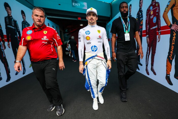 Leclerc: Bármit is csinálunk, túl lassú a Ferrari 2