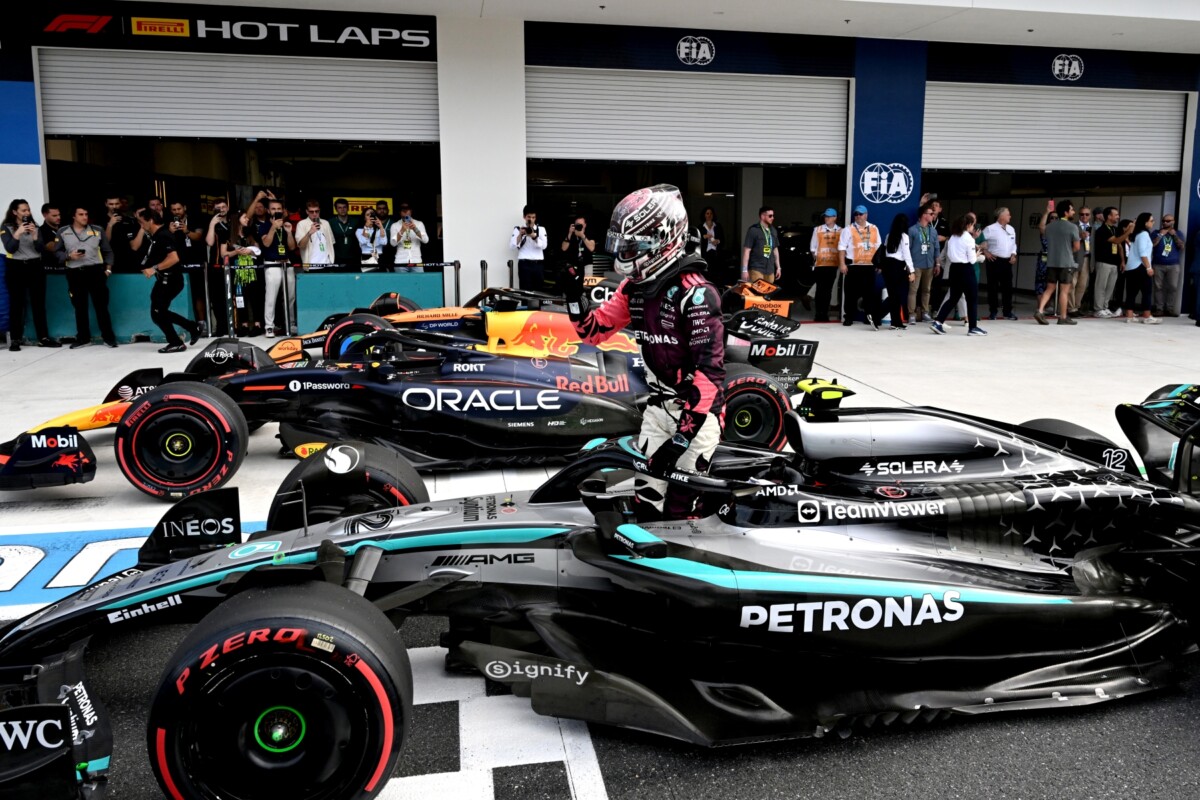 F1: Bocsánatot kért a Red Bull az újonctól