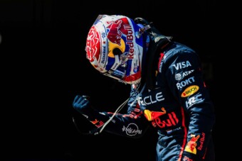 F1: Verstappen oktatott és mesterművet festett