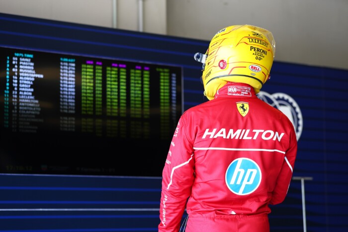 F1: Meglepte a Ferrarit az időmérős lebőgés 2 | Vezess F1: Meglepte a Ferrarit az időmérős lebőgés 2