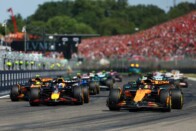 Energiaitalt, csipszet reklámoz a Mercedes az F1-ben 1 Energiaitalt, csipszet reklámoz a Mercedes az F1-ben 1