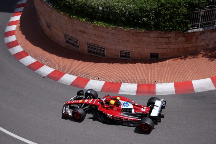 F1: Hamilton beismerte, megzavarta Verstappent