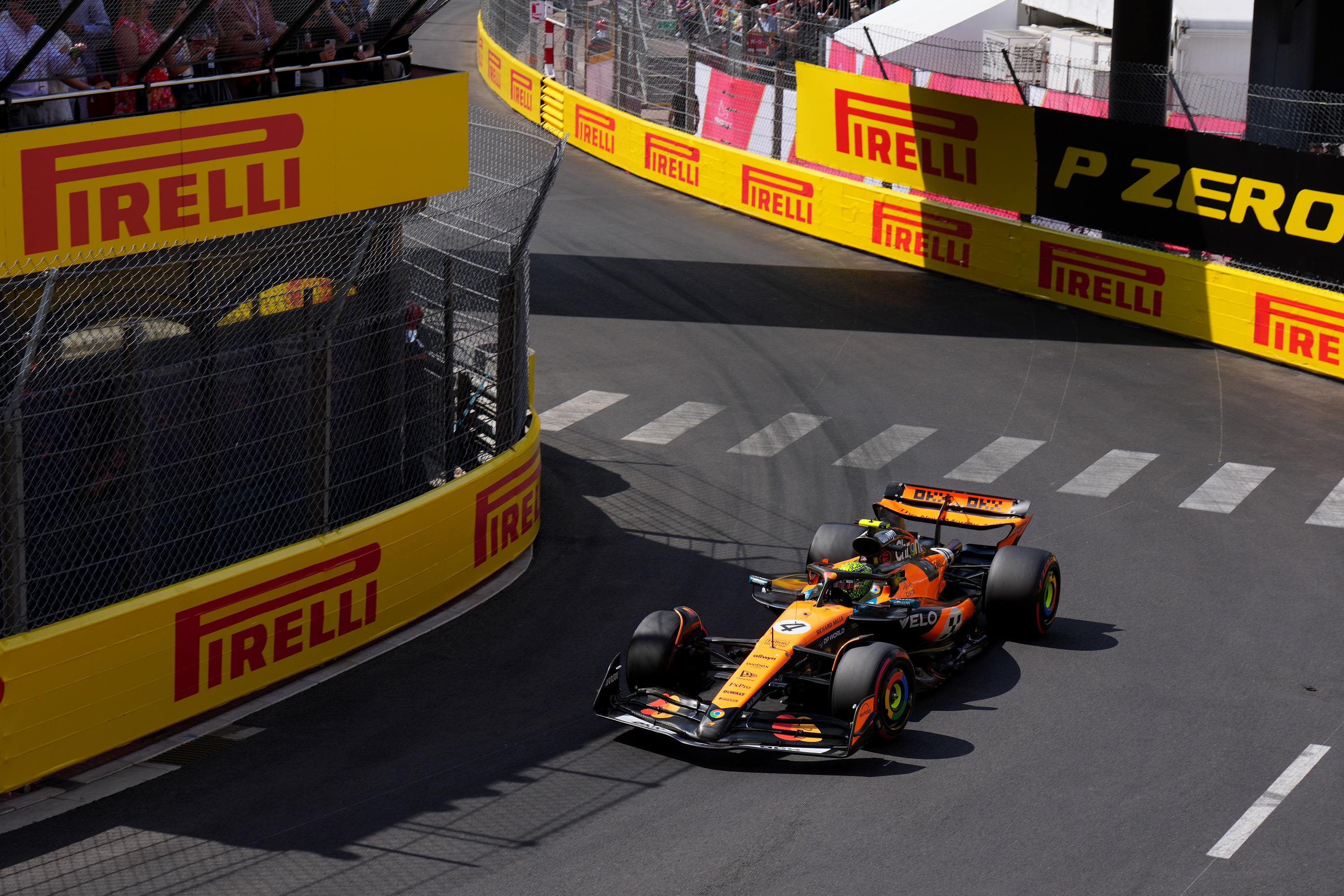 F1: A legvégén csavarták ki Leclerc kezéből a hazai pole-t