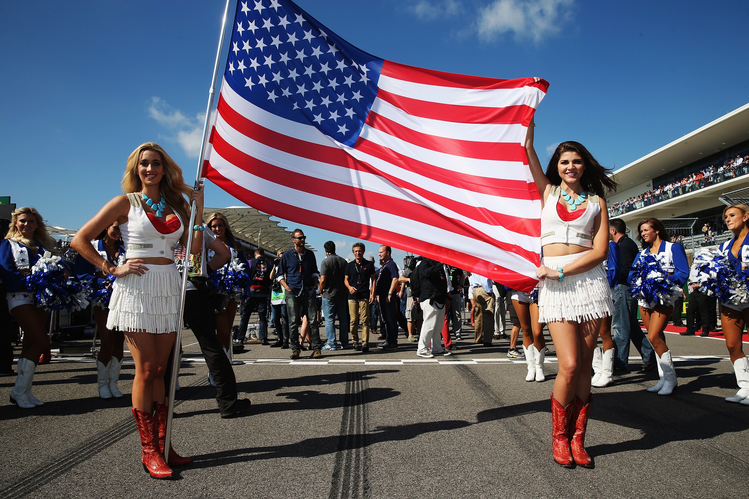 Bejelentkezett egy amerikai pilóta az F1-be