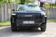 Takarékos családi SUV jön Magyarországra 2