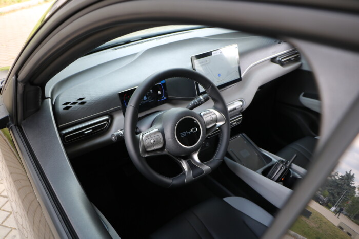 Itt a kínai autó ami már közel áll a magyarok zsebéhez 14