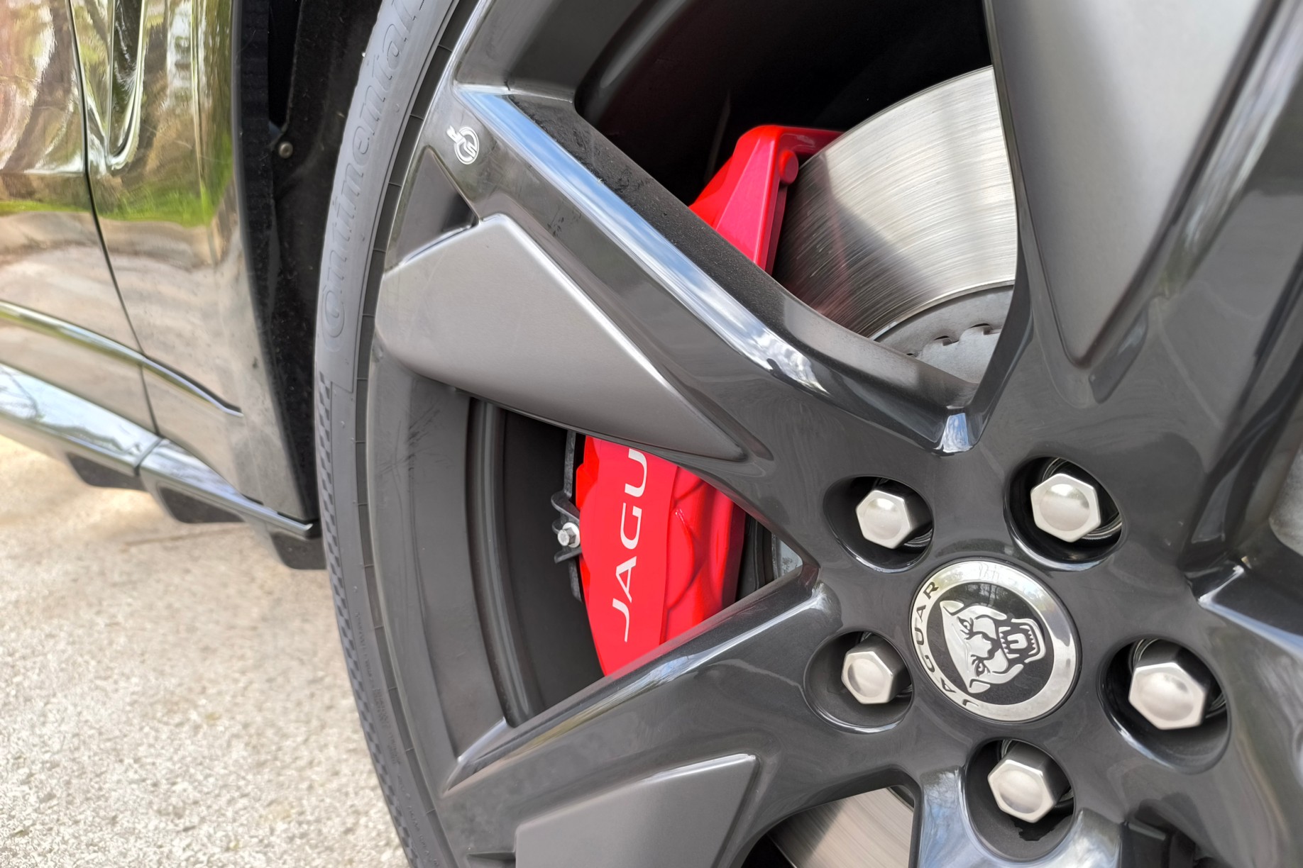 Jaguar F-Pace SVR | Vezess | Vezess