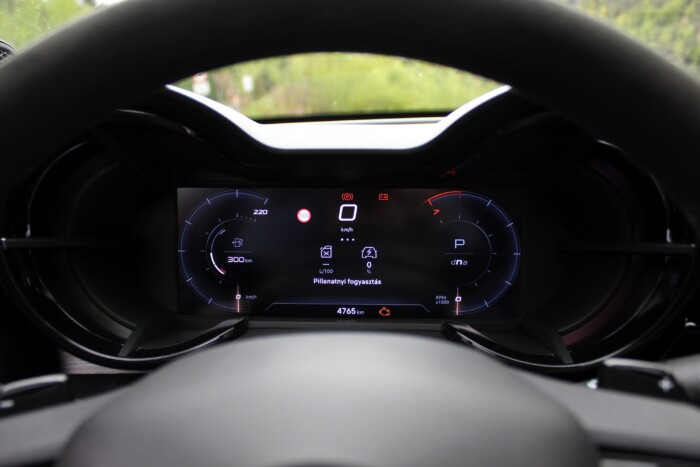 A legkisebb, a legszebb, de nem a legjobb 16