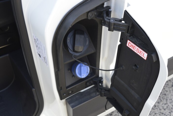 Jött egy kínai furgon jómunkásembereknek 8