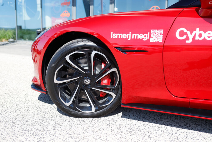 Nincs ellenfele itthon ennek a kínai autónak 6 | Vezess Nincs ellenfele itthon ennek a kínai autónak 6